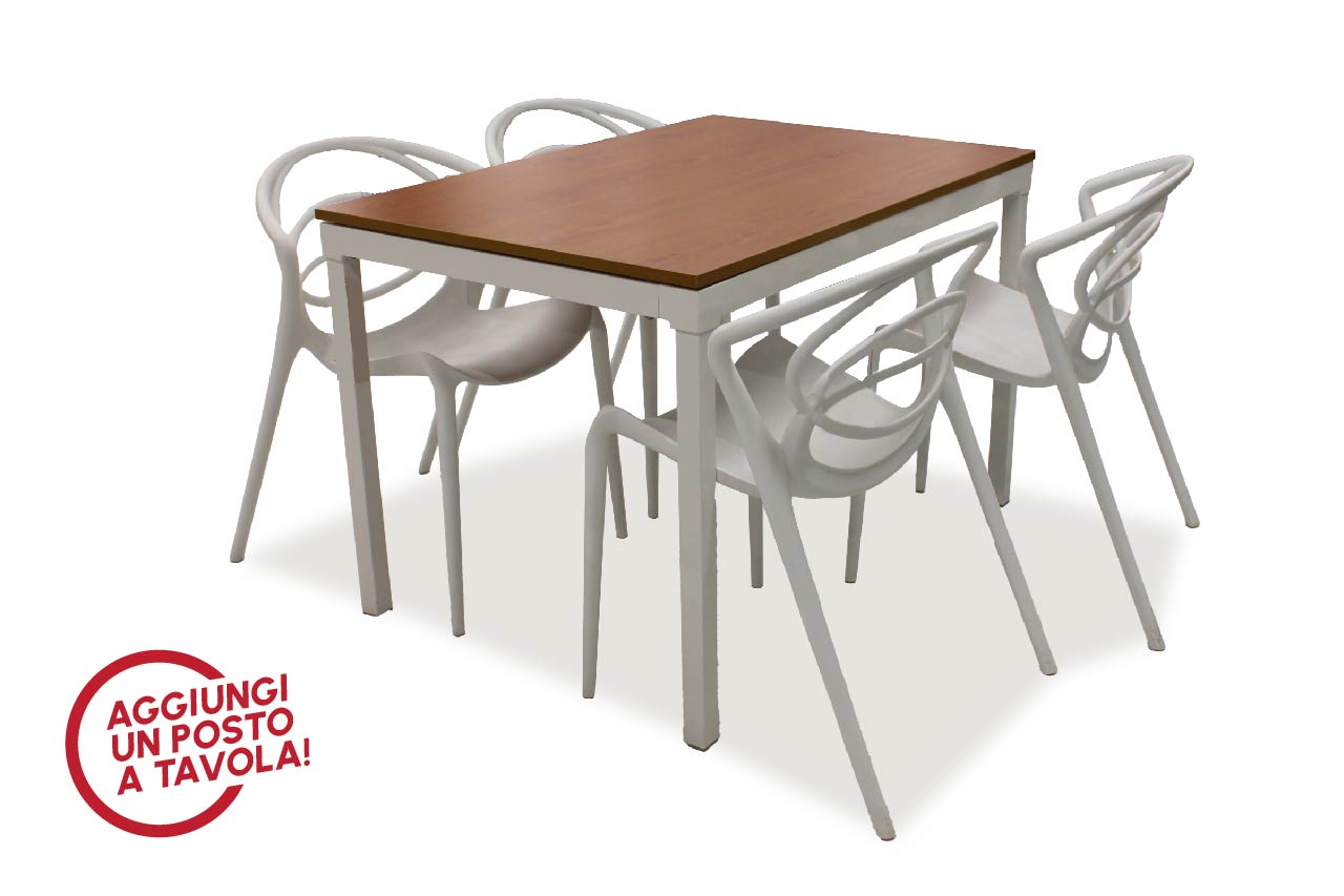 Il tavolo allungabile PERIGEO è composto da una struttura in metallo bianco e un piano in ciliegio.